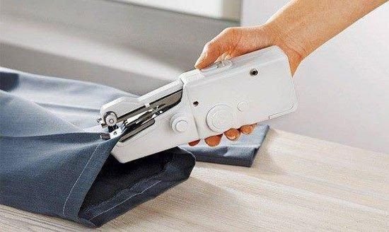 ماكينة الخياطة المحمولة